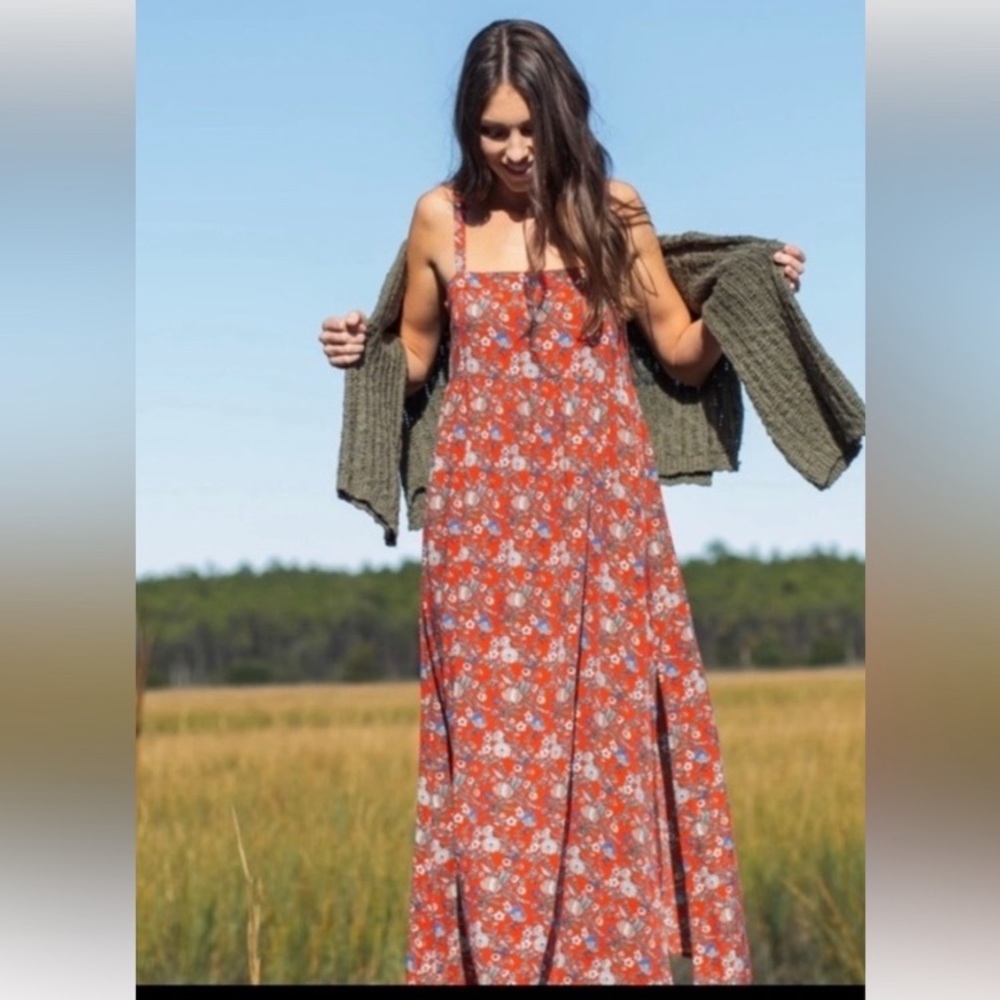 Natural Life Patti Maxi, side slit floral Red Boho strap cottagecore size XS/S